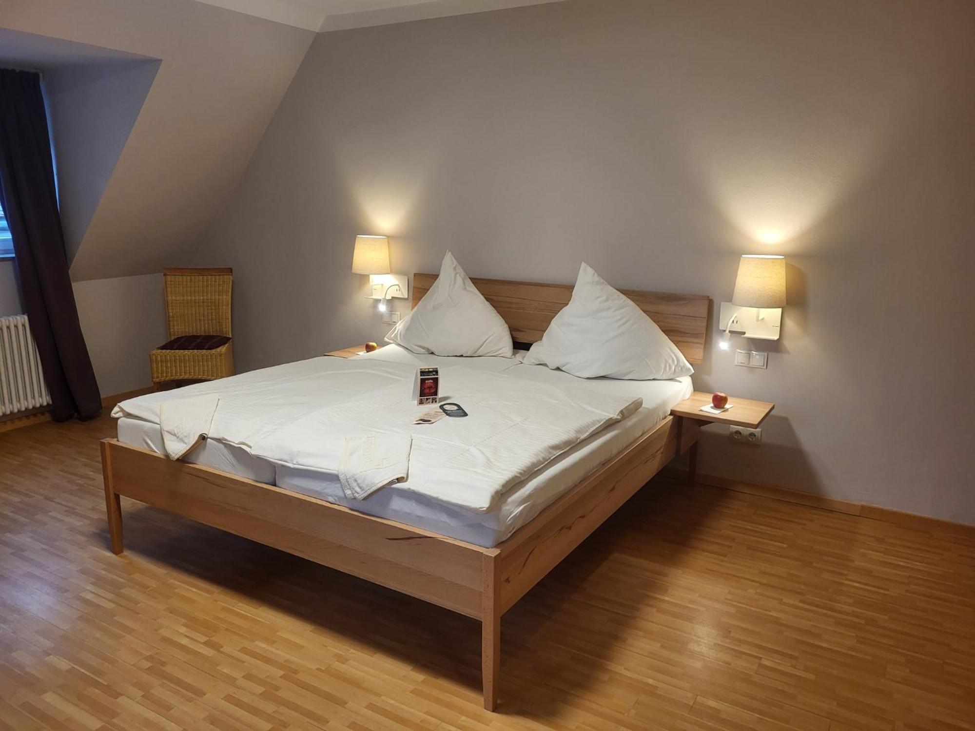 Hotel & Cafe Ritter Von Boehl 다이데스하임 외부 사진