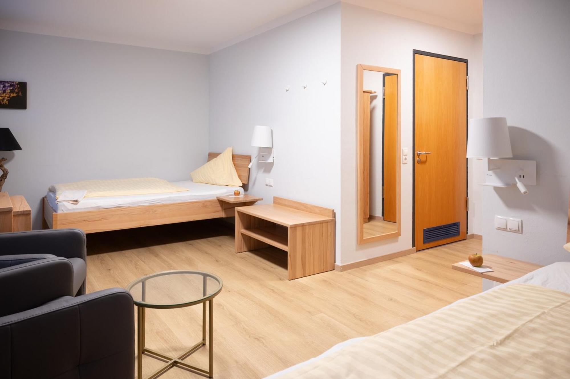 Hotel & Cafe Ritter Von Boehl 다이데스하임 외부 사진